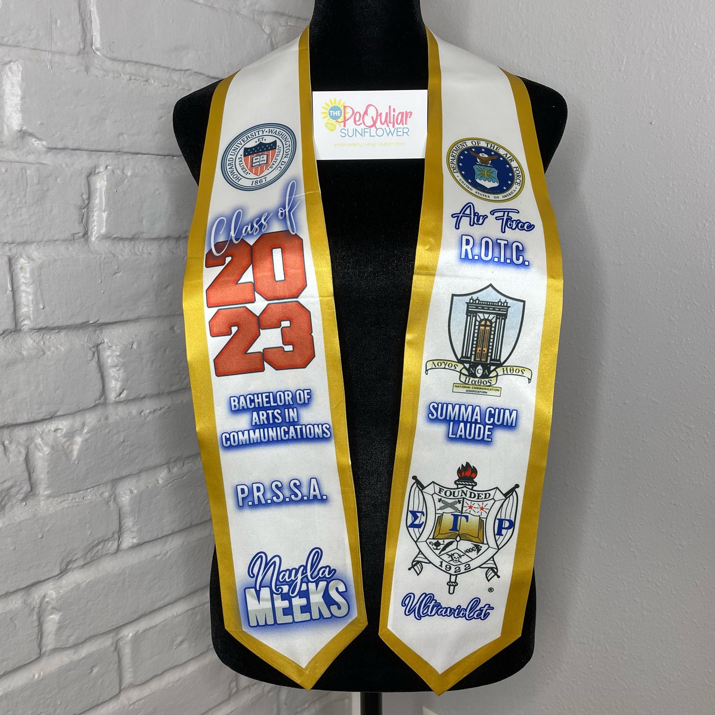 graduation stole with trim